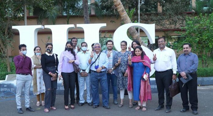 IIJS-signature-pre-show-information-to-trade-media-for-walking-tour-of-signature-facilities IIJS-signature-pre-show-information-to-trade-media-for-walking-tour-of-signature-facilities