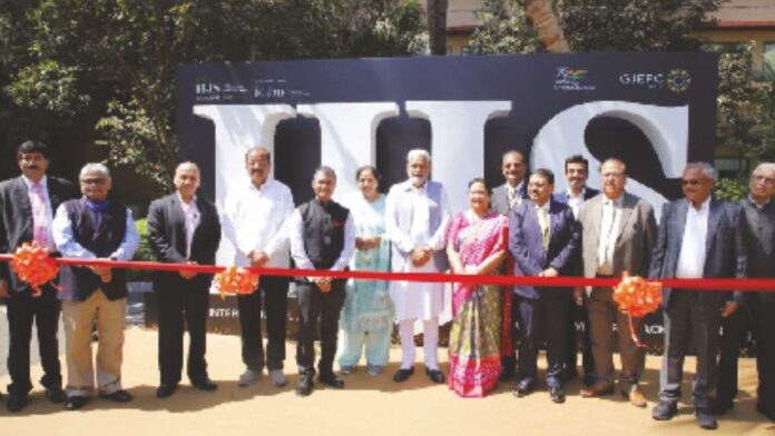 Indian Gem & Jewelery 100% Make in India by IIJS Signature-1 Indian Gem & Jewelery 100% Make in India by IIJS Signature-1