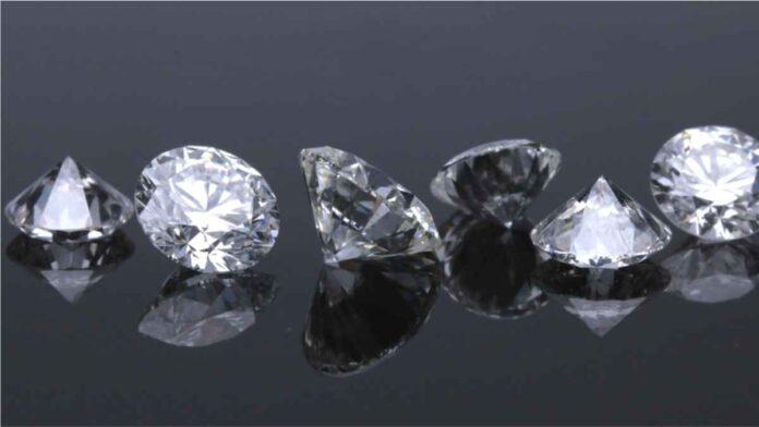 Strong demand for diamonds in the US and uncertain supply pushed up prices Strong demand for diamonds in the US and uncertain supply pushed up prices