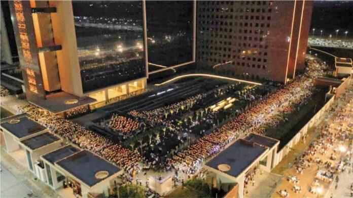 Stunning views of Diamond Bourse ... Aerial view of Diamond Bourse Maharati Stunning views of Diamond Bourse ... Aerial view of Diamond Bourse Maharati
