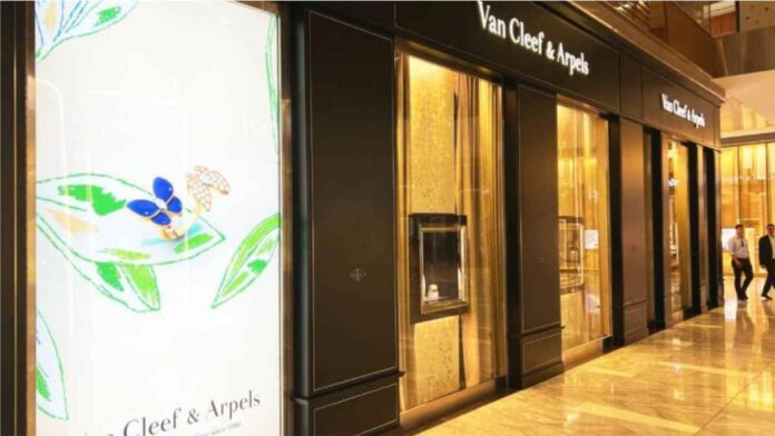 A Van Cleef & Arpels store in Manhattan in June 2022. Source - Paul Zimnisky