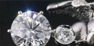 Russia hits back at attempts to 'politicise' its diamonds