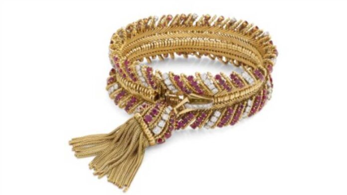 Van Cliff Zip Necklace Sets New World Record at Christie's Online Auction Van Cliff Zip Necklace Sets New World Record at Christie's Online Auction