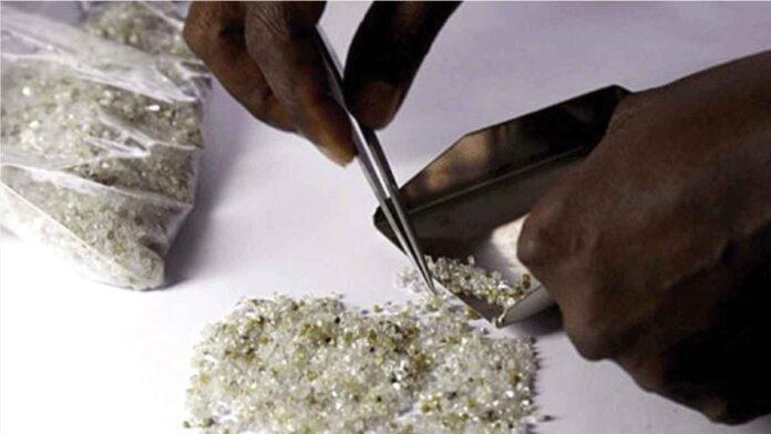 Zimbabwe sold US $700m worth of diamonds last year - report=Marange-Diamonds