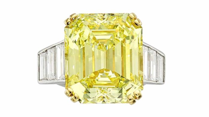 $1.5 million from the US heiress' jewelry collection will go to charity $1.5 million from the US heiress' jewelry collection will go to charity