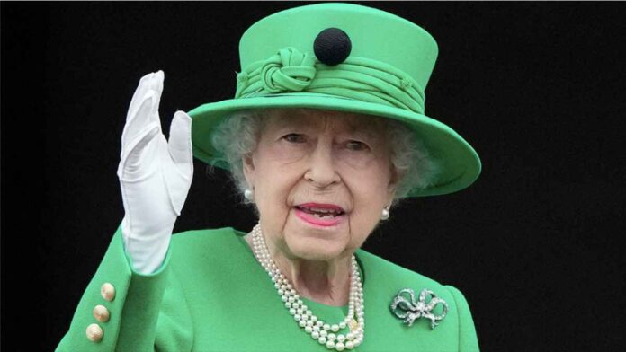 Queen-Elizabeth-II Queen-Elizabeth-II