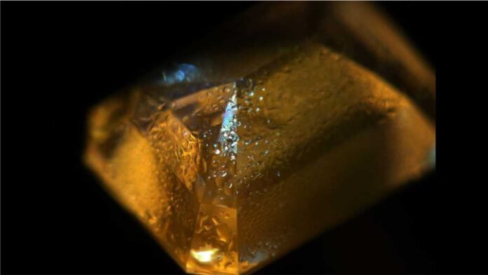 Rare Phosphorescence Seen In CVD Lab-Grown Diamond-GSI Rare Phosphorescence Seen In CVD Lab-Grown Diamond-GSI