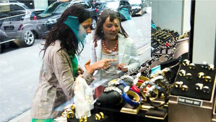 EU sanctions on Russian diamonds 'would cost 10,000 jobs' - AWDC Antwerp claims