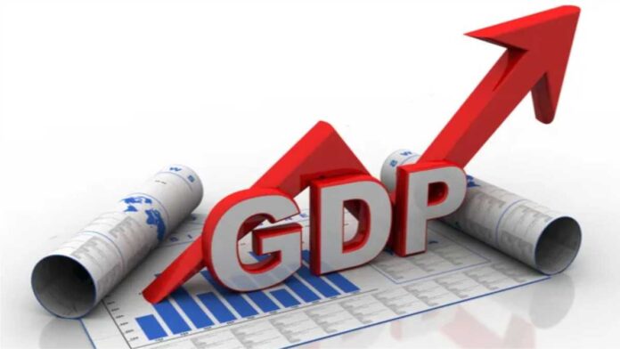 US GDP growth slows, but consumer spending remains positive US GDP growth slows, but consumer spending remains positive
