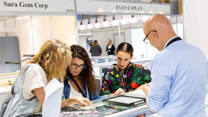 250 exhibitors from around the world will participate in the Hardrock Summit to be held in Denver in September 250 exhibitors from around the world will participate in the Hardrock Summit to be held in Denver in September