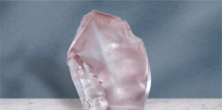 AV Globale's upcoming auction going to feature the extraordinary rough pink diamond Rosa Estrella from Brazil