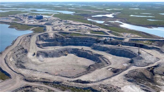 De Beers is helping workers caught in forest fires De Beers is helping workers caught in forest fires