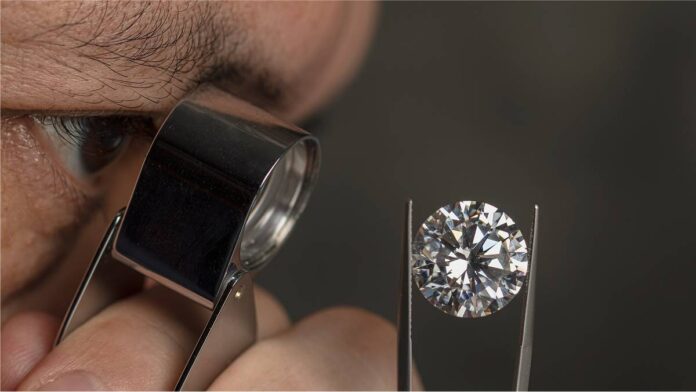 Flawed diamonds is showing a complex recession