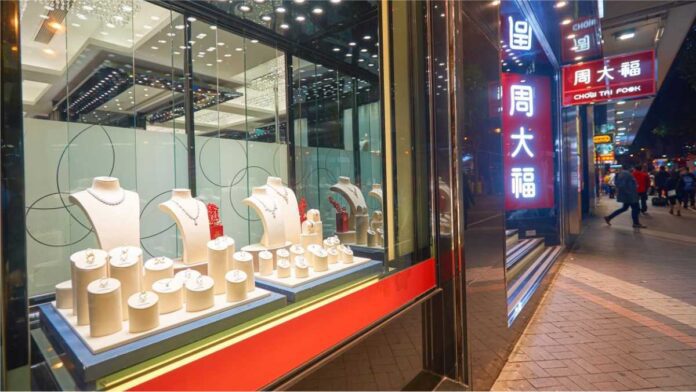As the number of tourists in Hong Kong increased, sales of Chow Tai Fook increased