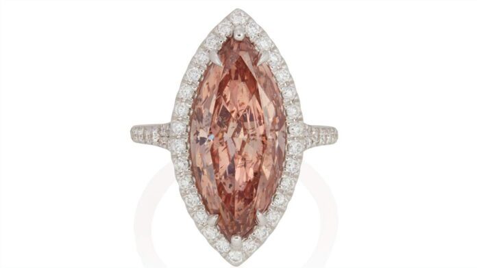 5 carat diamond can get $550K in auctions-1 5 carat diamond can get $550K in auctions-1