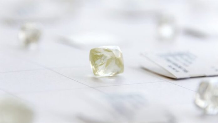 De Beers last sight of the year showed signs of an improving market as rough sales increased De Beers last sight of the year showed signs of an improving market as rough sales increased