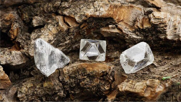 Alrosa and Anabar Diamonds sign agreement on social partnership with Oleneksky