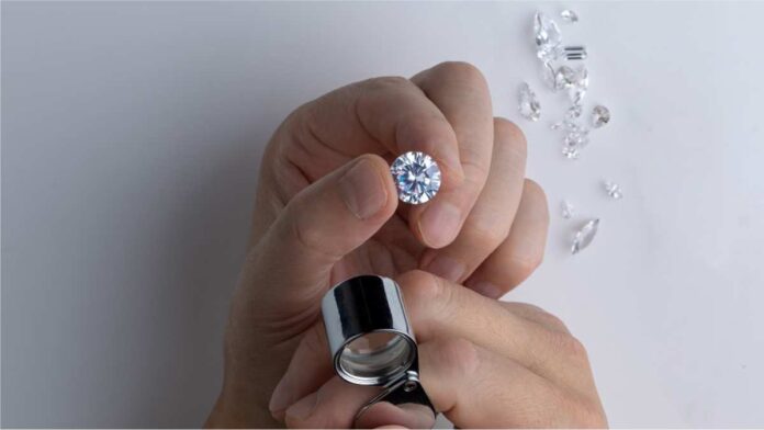 New York diamond dealers upbeat amid tight supply New York diamond dealers upbeat amid tight supply