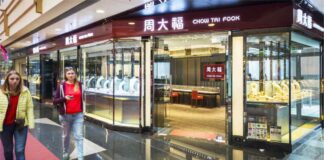 Hong Kongs Chow Tai Fook sales surged amid strong demand during holiday season
