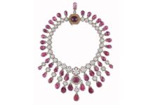 Auction of stunning jewellery of emerging artistry from both India and Europe-1