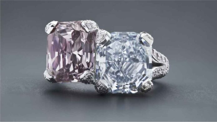 diamond ring sold at Bonhams for 37 million dollars double its estimate diamond ring sold at Bonhams for 37 million dollars double its estimate