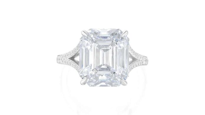 10-Carat diamond tops phillips hong kong auction-1 10-Carat diamond tops phillips hong kong auction-1
