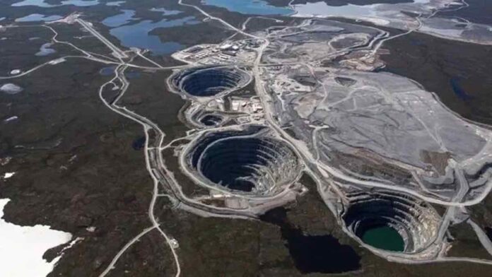 Burgundy Revises Mining Strategy for Key Diamond Pits Burgundy Revises Mining Strategy for Key Diamond Pits