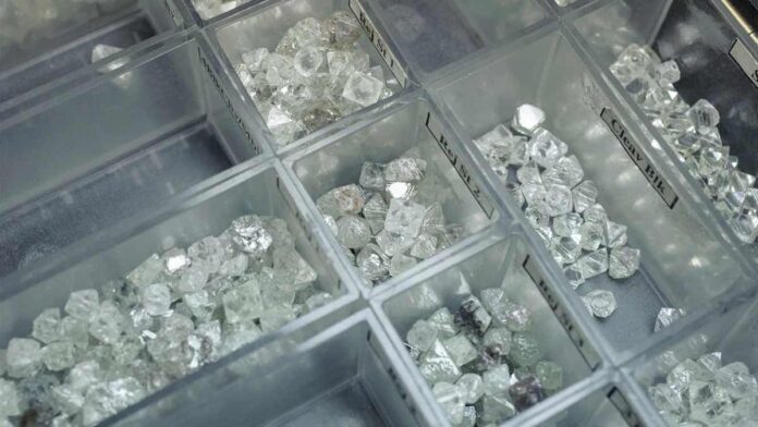 US Extends Russian Diamond Import Deadline to 2026