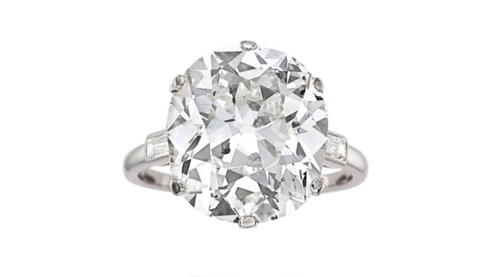 10.13-Carat Diamond Ring to Be the Main Attraction at Heritage Auctions 10.13-Carat Diamond Ring to Be the Main Attraction at Heritage Auctions