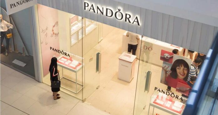 Pandora Cuts 2025 Sales Forecast Amid Weak Market Conditions