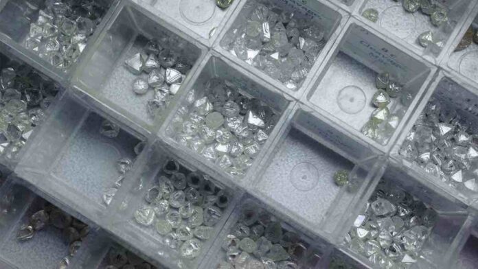ALROSA to Cut Diamond Production by 14% in 2026 to Balance the Market ALROSA to Cut Diamond Production by 14% in 2026 to Balance the Market