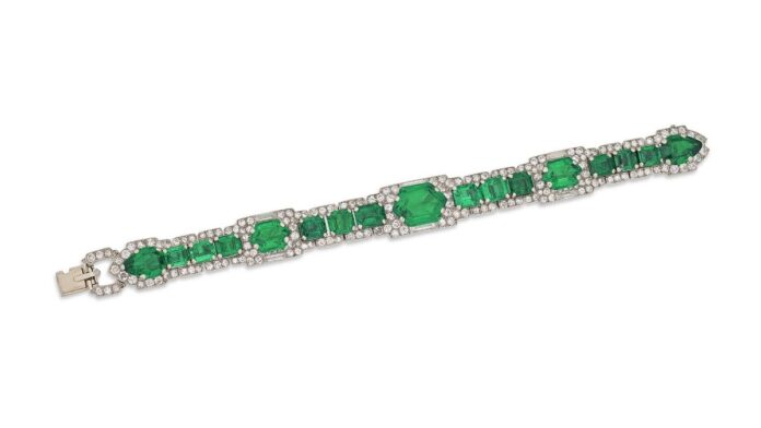 Christie’s Creates Buzz in London - Auction Sells Three Times More Than Expected, Cartier Bracelet Reaches $1.4 Million! Christie’s Creates Buzz in London - Auction Sells Three Times More Than Expected, Cartier Bracelet Reaches $1.4 Million!