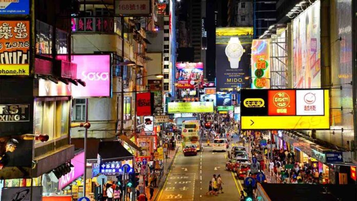 Luxury jewellery and watch sales rise in Hong Kong - Sales up by 10% in October Luxury jewellery and watch sales rise in Hong Kong - Sales up by 10% in October