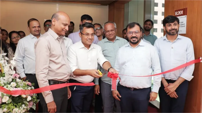 India rough diamond show grand opening at surat diamond bourse-1 India rough diamond show grand opening at surat diamond bourse-1