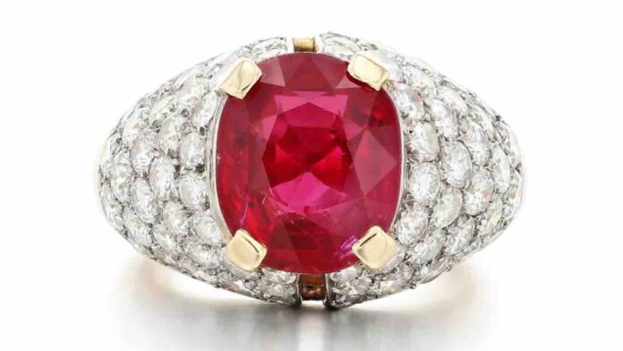 Sotheby’s Paris auction sells ₹62 crore; Cartier ring becomes center of attention Sotheby’s Paris auction sells ₹62 crore; Cartier ring becomes center of attention
