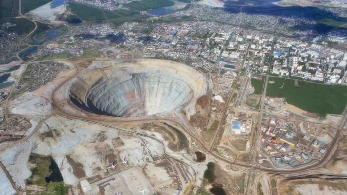 Alrosa’s Big Plan - Flooded ‘Mir’ Diamond Mine to Restart After 10 Years