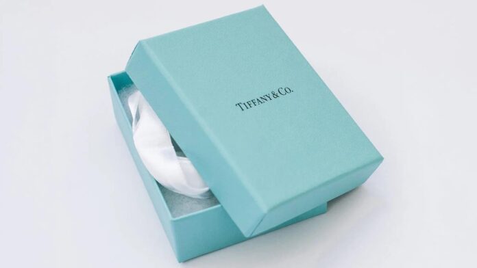 Tiffany & Co. and CFDA Announce New Scholarship for Jewellery Designers Tiffany & Co. and CFDA Announce New Scholarship for Jewellery Designers
