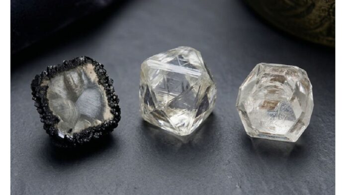 Russia Imposes Strict Restrictions on Lab-Grown Diamond Sales - Using the Word ‘Diamond’ Could Lead to Heavy Penalties Russia Imposes Strict Restrictions on Lab-Grown Diamond Sales - Using the Word ‘Diamond’ Could Lead to Heavy Penalties