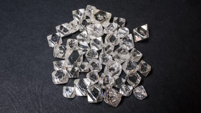 Russia Introduces Strict Diamond Law; Only Natural Diamonds Can Be Called 'Polished Diamonds' Russia Introduces Strict Diamond Law; Only Natural Diamonds Can Be Called 'Polished Diamonds'