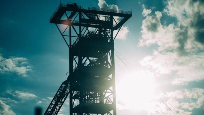 De Beers to Pause South Africa's Famous Venetia Mine for Two Years De Beers to Pause South Africa's Famous Venetia Mine for Two Years