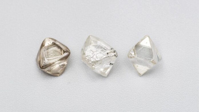 Alrosa Losses Widen Due to Global Slowdown and Sanctions - Over Rs 1,000 Crore Loss in First Half of 2026 Alrosa Losses Widen Due to Global Slowdown and Sanctions - Over Rs 1,000 Crore Loss in First Half of 2026