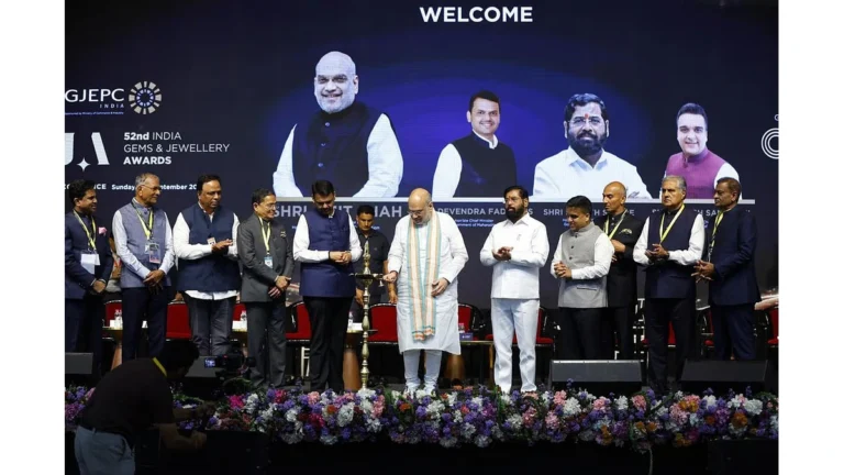 Grandeur of the 52nd Indian Gem and Jewellery Awards in Mumbai