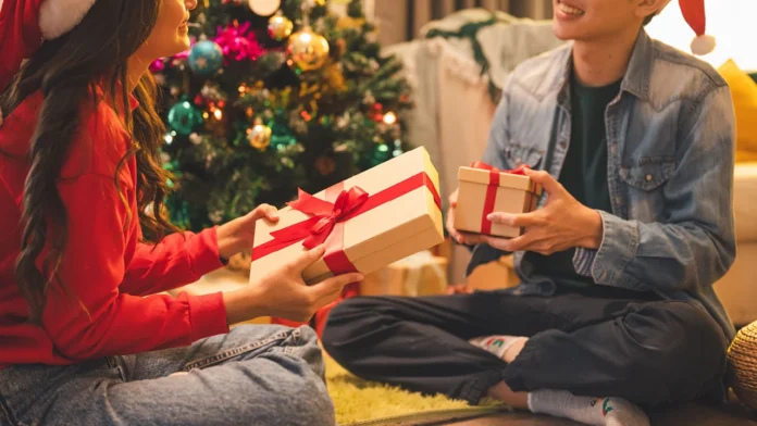 New Record in US Holiday Sales New Record in US Holiday Sales