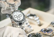 Swiss watch exports strong demand American market